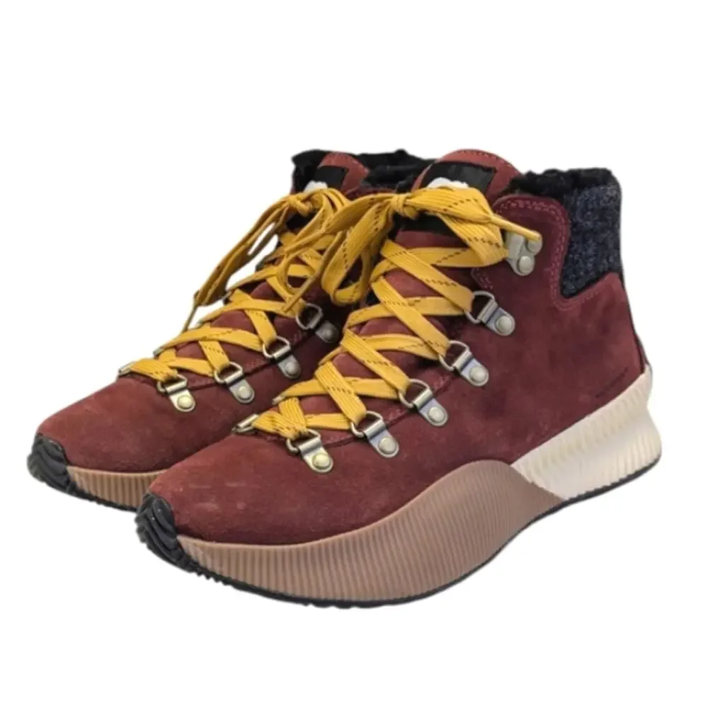 Sorel Out 'N' About III Conquest Boots Size 7  EUC   S3816